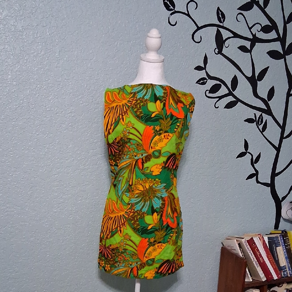 Vintage Green Floral Apron Smock